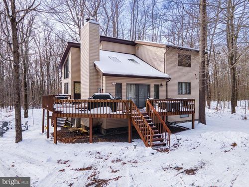 178 Cardinal Dr, Gouldsboro, PA, 18424-9093 | Card Image