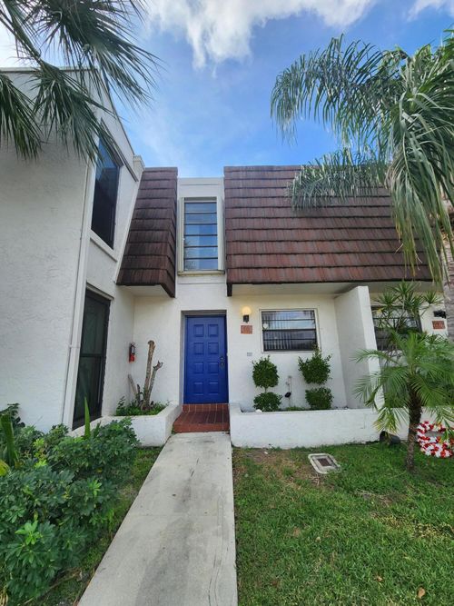 1504-1504 Nw 89th Ter, Pembroke Pines, FL, 33024-4655 | Card Image