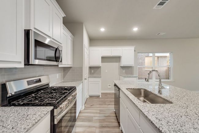 3527 Columbus St, House other with 4 bedrooms, 2 bathrooms and null parking in Gainesville TX | Image 10