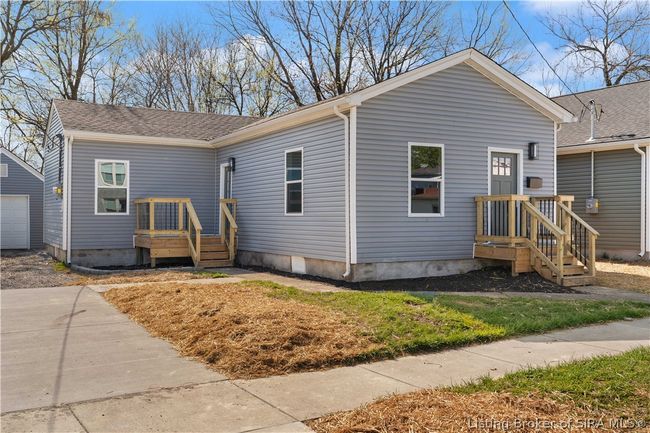 237 Graham St, Home with 3 bedrooms, 2 bathrooms and null parking in Jeffersonville IN | Image 38