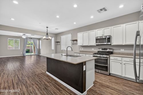 783 W Calle Ocarina, Sahuarita, AZ, 85629-7904 | Card Image