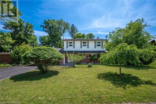 85 Robinhood Drive, Dundas, ON, L9H4G2 | Card Image