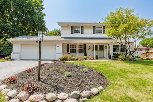 2745 N 117th Pl, Wauwatosa, WI, 53222-4101 | Card Image