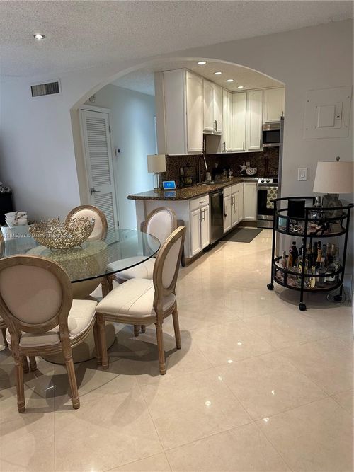 apt-2304-6600 Ne 22nd Way, Fort Lauderdale, FL, 33308-1239 | Card Image