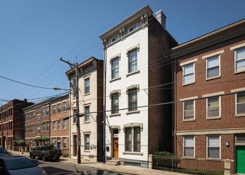 1325 Clay St, Cincinnati, OH, 45202-7607 | Card Image