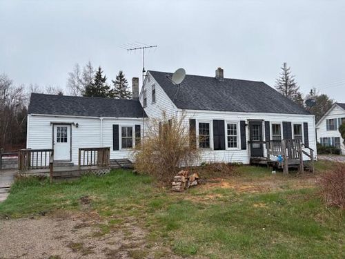 1008 W Bay Rd, Gouldsboro, ME, 04607-3321 | Card Image