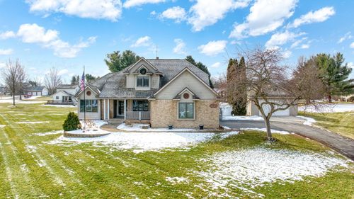 7110 Foxmoore Ct, Jackson, MI, 49201-9248 | Card Image