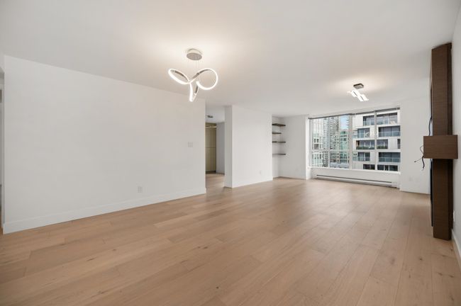 2201 - 1500 Howe Street, Condo with 2 bedrooms, 2 bathrooms and 2 parking in Vancouver BC | Image 5