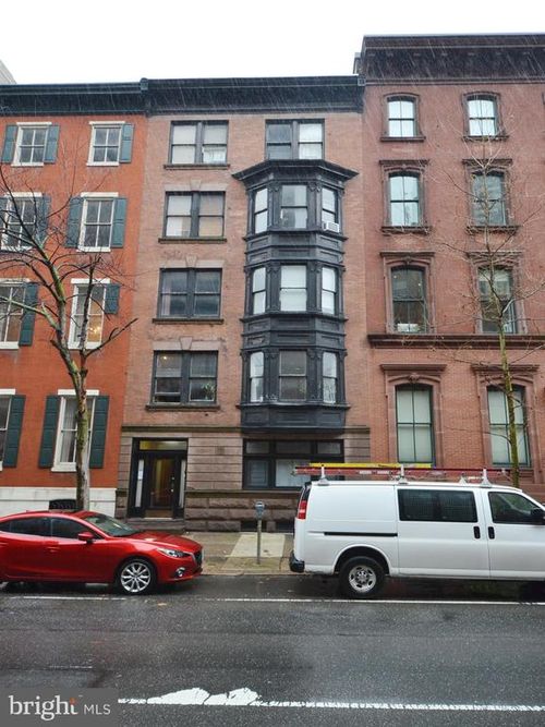 apt-2r-1904 Spruce St, PHILADELPHIA, PA, 19103-6608 | Card Image