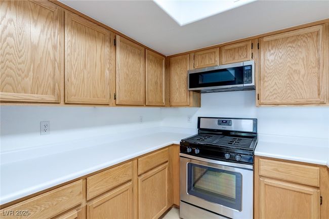 UNIT-136 - 8450 Alta Dr, Condo with 2 bedrooms, 2 bathrooms and null parking in Las Vegas NV | Image 11