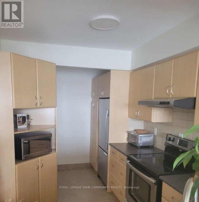 617 - 309 E Major Mackenzie Drive E, Condo with 2 bedrooms, 2 bathrooms and 1 parking in Richmond Hill (Harding) ON | Image 9
