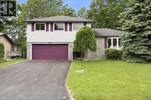 11 Mcclarnan Rd, Ajax, ON, L1S3A6 | Card Image