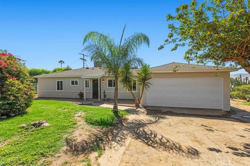 2990 Avalon St, Jurupa Valley, CA, 92509-2015 | Card Image