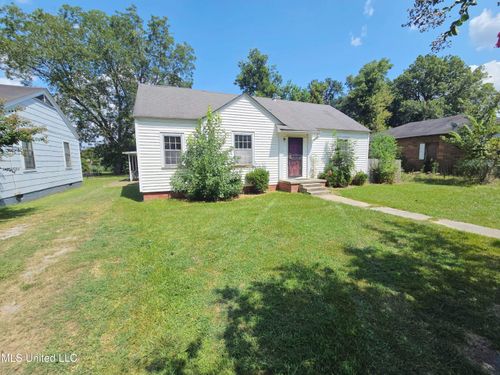 406 Washington St, Belzoni, MS, 39038-3850 | Card Image