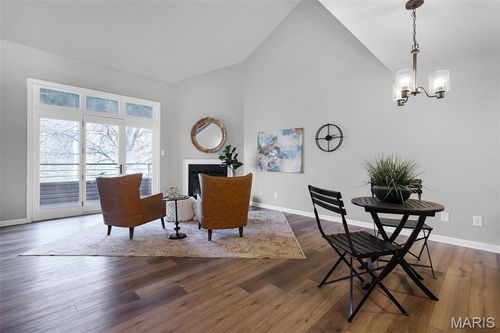 13815 Amiot Drive, Maryland Heights, MO, 63146 | Card Image