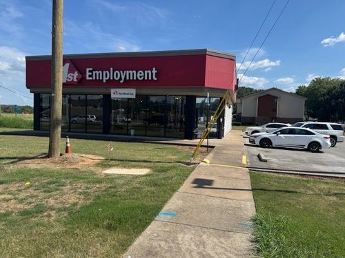 2517 W Martin Luther King Jr Blvd, Fayetteville, AR, 72704-7622 | Card Image