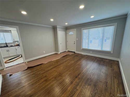 12107 Centralia, Redford, MI, 48239-2468 | Card Image