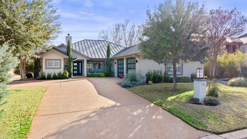 715 Mountain Leather, Horseshoe Bay, TX, 78657-6504 | Card Image