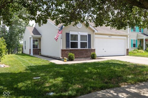 14826 Fawn Hollow Ln, Noblesville, IN, 46060-7896 | Card Image