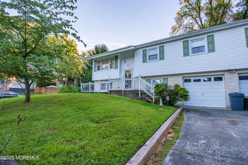 22 Dina Pl, Jackson, NJ, 08527-1126 | Card Image