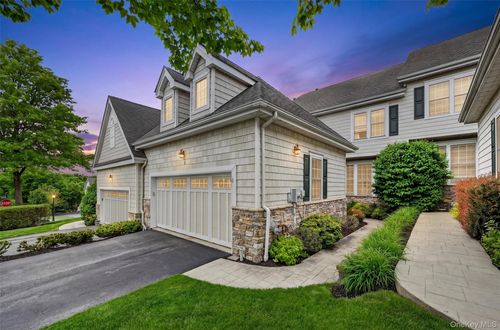 3 Pinehurst Cir, Monroe, NY, 10950-5567 | Card Image