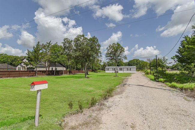 5624 Wickwillow Ln, House other with 3 bedrooms, 2 bathrooms and null parking in Alvin TX | Image 28
