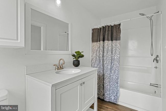 47 Washington St, House other with 4 bedrooms, 2 bathrooms and null parking in Middleport PA | Image 25