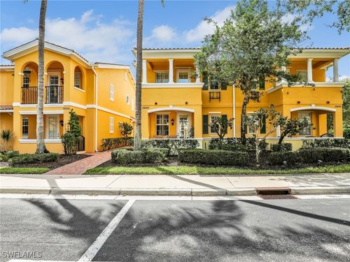 28688 Alessandria Cir, BONITA SPRINGS, FL, 34135-8274 | Card Image