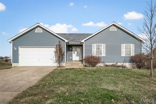 26 Dean Wells Ct, Warrenton, MO, 63383-4431 | Card Image