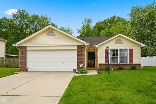 5427 Claybrooke Dr, Indianapolis, IN, 46221-3793 | Card Image