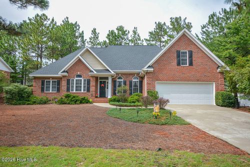 13 Deerwood Ln, Pinehurst, NC, 28374-6865 | Card Image