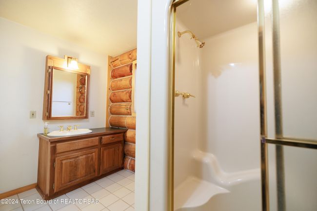 5 Black Bear Rd, House other with 5 bedrooms, 2 bathrooms and null parking in Pinedale WY | Image 27