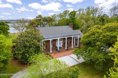 130 Harbour Dr, Hubert, NC, 28539-3424 | Card Image