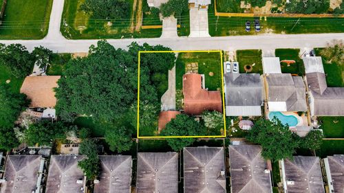 434 Lakeside Dr, Kemah, TX, 77565-2035 | Card Image