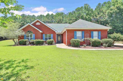 100 Riverside Walk, Sharpsburg, GA, 30277-2738 | Card Image