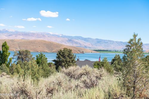 2006 Goldfield Dr, Gardnerville, NV, 89410-7009 | Card Image