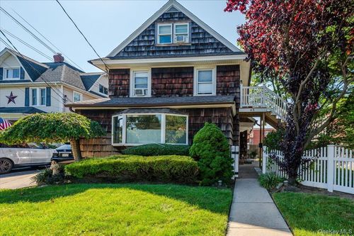 1st-48 Davison Pl, Rockville Centre, NY, 11570-5309 | Card Image