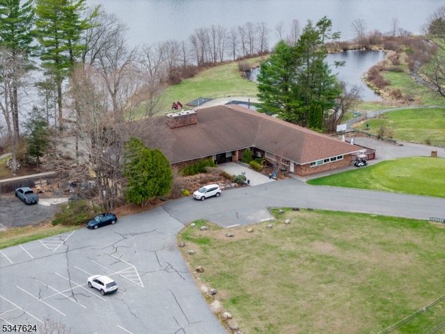 101 Hidden Gln, Townhouse with 3 bedrooms, 2 bathrooms and null parking in Montague NJ | Image 40