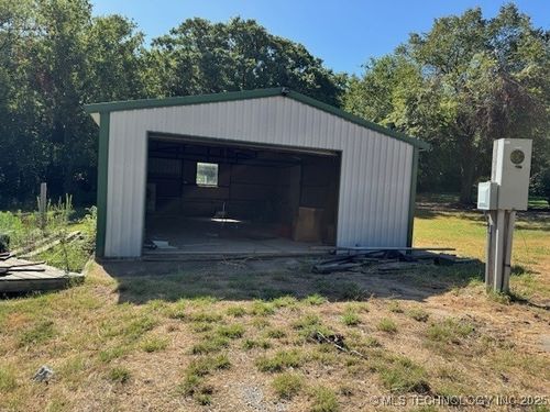 64 Golf Club Dr, Burneyville, OK, 73430-9764 | Card Image