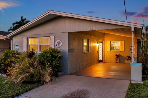 4551 Floramar Ter, NEW PORT RICHEY, FL, 34652-3370 | Card Image