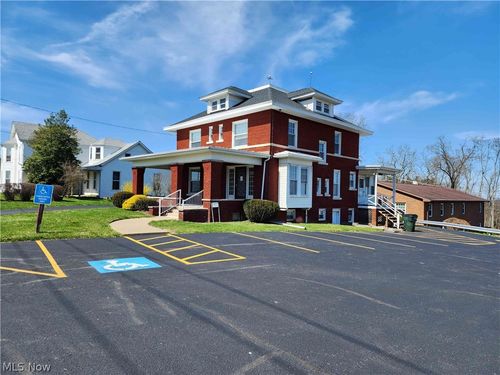 257-255-257 W Main St, Saint Clairsville, OH, 43950-1040 | Card Image