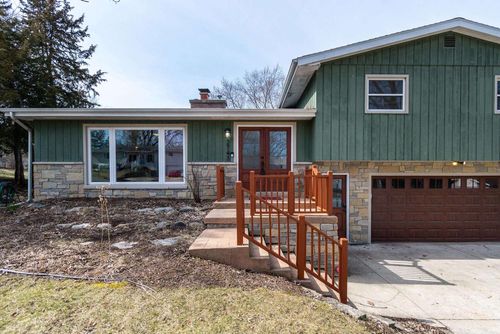 2743 Lyman Lane, Fitchburg, WI, 53711 | Card Image