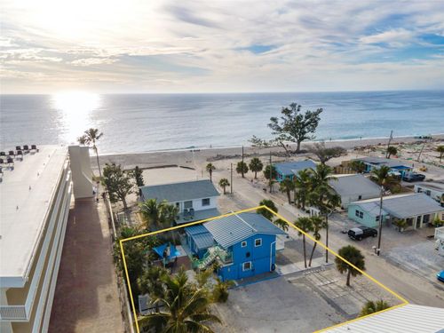 65 Sand Dollar Ln, ENGLEWOOD, FL, 34223-5940 | Card Image