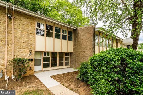 4404 Forest Glen Ct, ANNANDALE, VA, 22003-4838 | Card Image