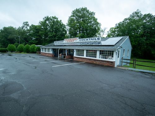 670 Main St N, Woodbury, CT, 06798-2130 | Card Image