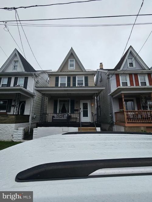 331 E Hazard Street, SUMMIT HILL, PA, 18250 | Card Image