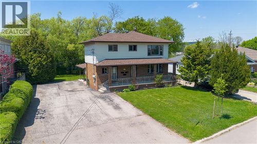 39 Chester Road, Stoney Creek, ON, L8E1X8 | Card Image