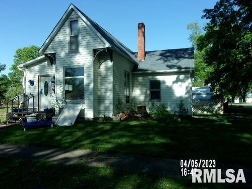 408 S Monroe St, Armington, IL, 61721-8935 | Card Image