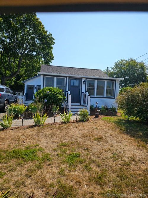 185 Shore Rd, Waterford, CT, 06385-3453 | Card Image