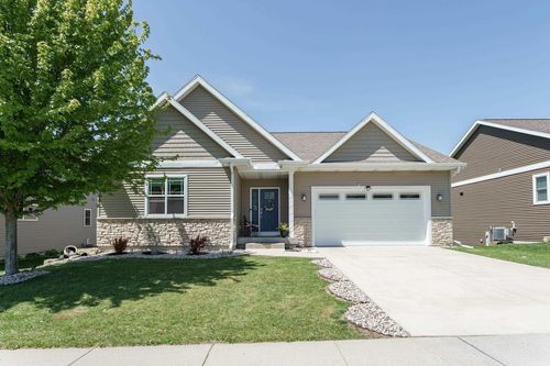 1910 Swainson Dr, Verona, WI, 53593-9405 | Card Image